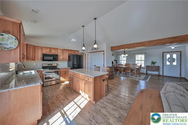 $589,900 | 3341 Buckskin Lane, Danielsville, PA 18038