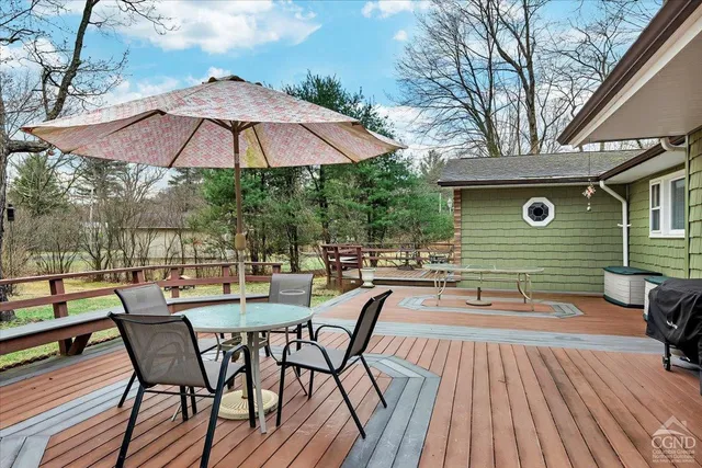 $475,000 | 23 Leggett Road, Ghent, NY 12075