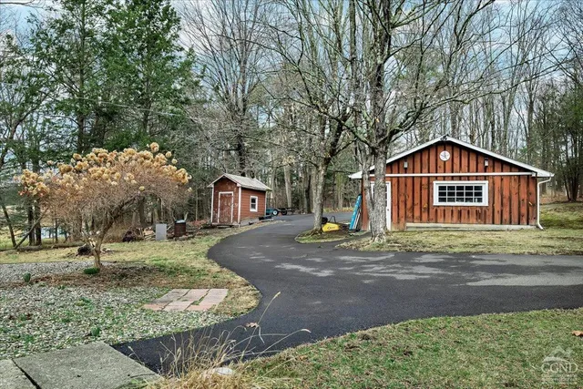 $475,000 | 23 Leggett Road, Ghent, NY 12075