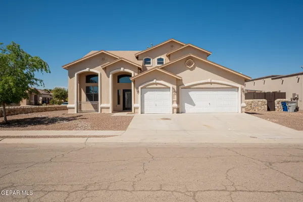 $340,000 | 3049 Lookout Point Drive, El Paso, TX 79938