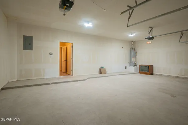 $340,000 | 3049 Lookout Point Drive, El Paso, TX 79938