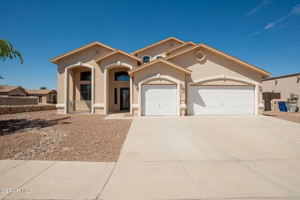 $340,000 | 3049 Lookout Point Drive, El Paso, TX 79938