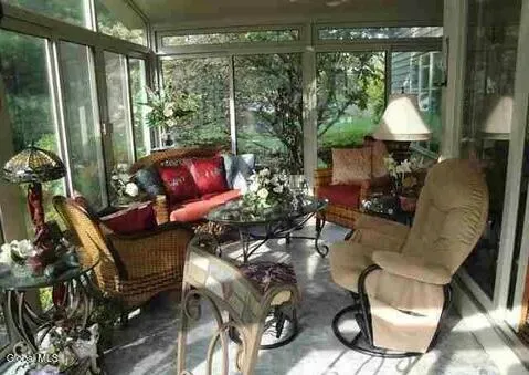 $489,900 | 225 Long Meadow Lane, Rotterdam, NY 12306