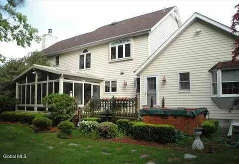 $489,900 | 225 Long Meadow Lane, Rotterdam, NY 12306