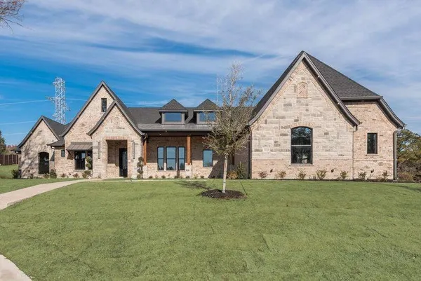$900,000 | 1133 Aerie Place, DeSoto, TX 75115