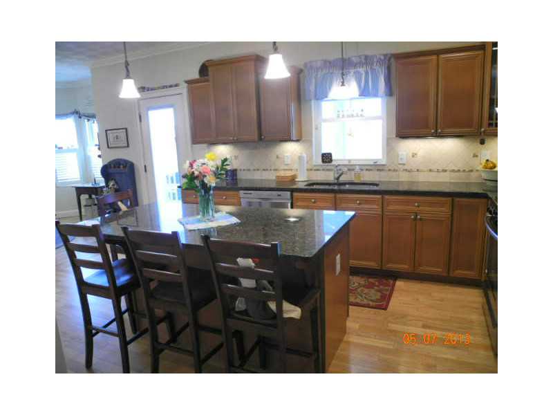 93 Scenic Way Exeter, RI 02822 - Photo 4 of 25 Kitchen.