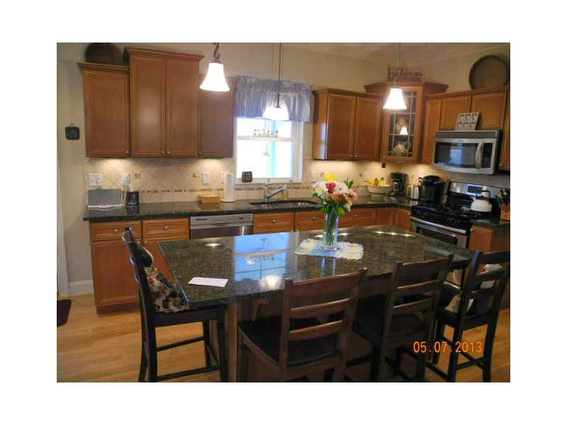93 Scenic Way Exeter, RI 02822 - Photo 5 of 25 Kitchen.