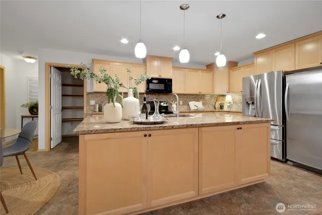 $867,000 | 1450 Southeast Spruce Road, Port Orchard, WA 98367