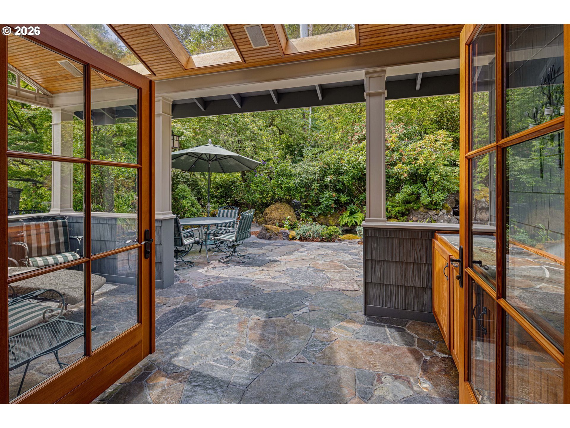 1949 Graham Drive Eugene, OR 97405 - Photo 12 of 48