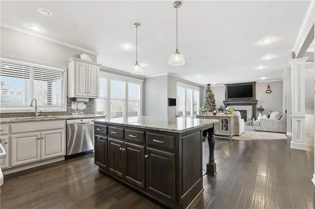 $635,000 | 2410 Northeast 111th Terrace, Kansas City, MO 64155