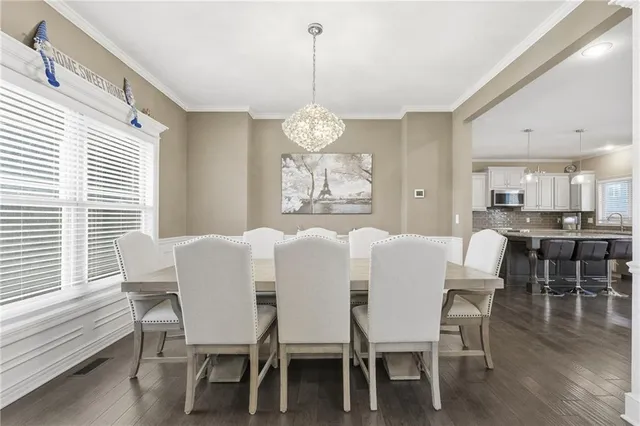 $635,000 | 2410 Northeast 111th Terrace, Kansas City, MO 64155