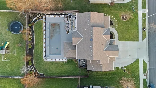 $635,000 | 2410 Northeast 111th Terrace, Kansas City, MO 64155