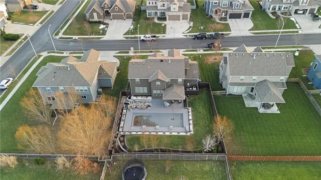 $635,000 | 2410 Northeast 111th Terrace, Kansas City, MO 64155