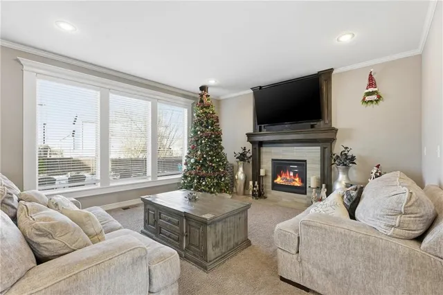 $635,000 | 2410 Northeast 111th Terrace, Kansas City, MO 64155