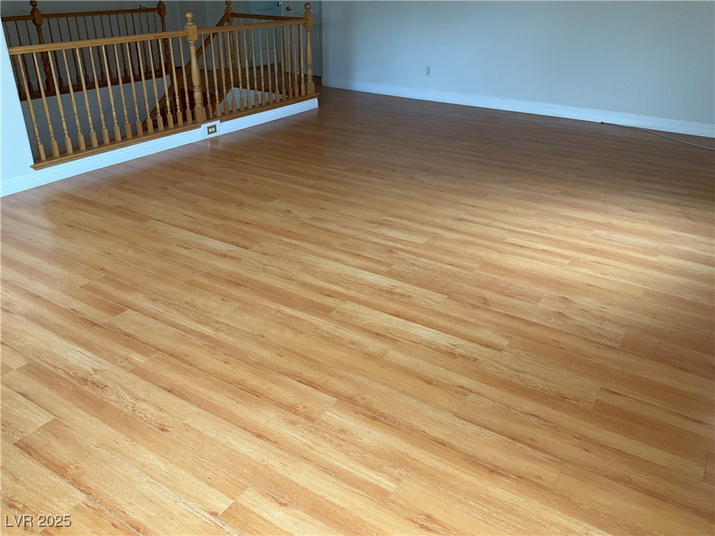 7949 Mosaic Harbor Avenue Las Vegas, NV 89117 - Photo 14 of 32