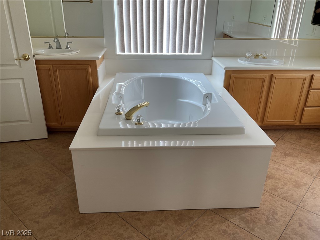 7949 Mosaic Harbor Avenue Las Vegas, NV 89117 - Photo 20 of 32