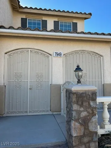 $2,800 | 7949 Mosaic Harbor Avenue, Las Vegas, NV 89117