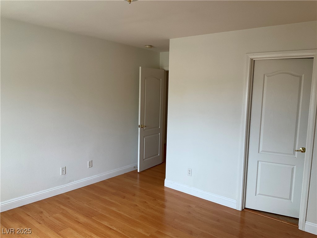 7949 Mosaic Harbor Avenue Las Vegas, NV 89117 - Photo 25 of 32