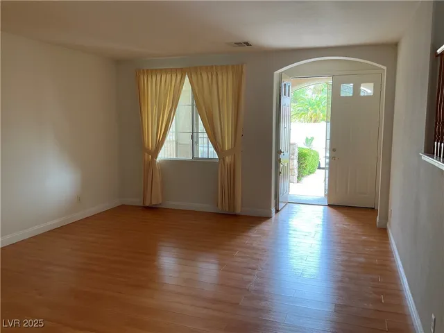 $3,100 | 7949 Mosaic Harbor Avenue, Las Vegas, NV 89117