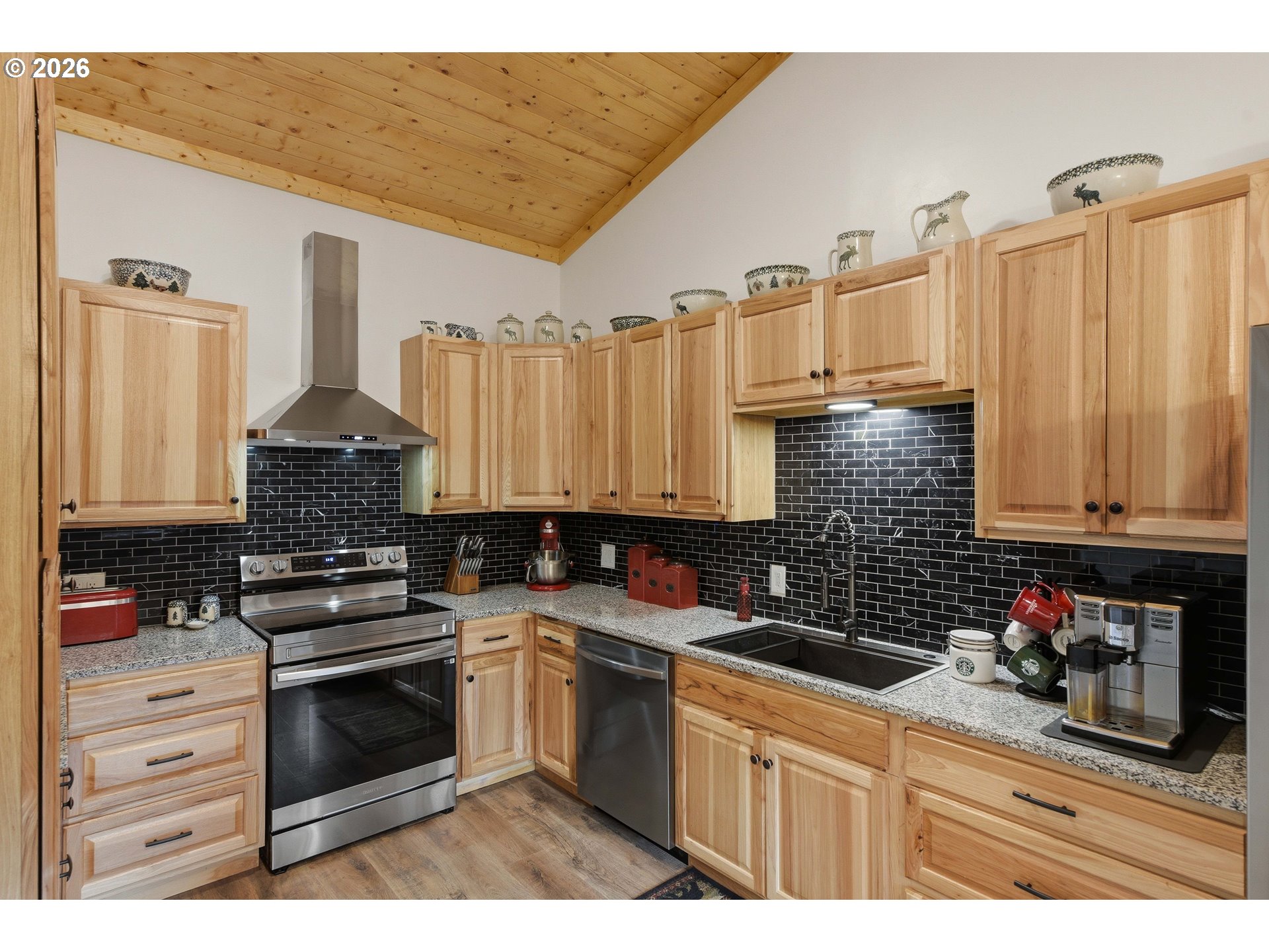 60398 Foxglove Road Coos Bay, OR 97420 - Photo 20 of 46