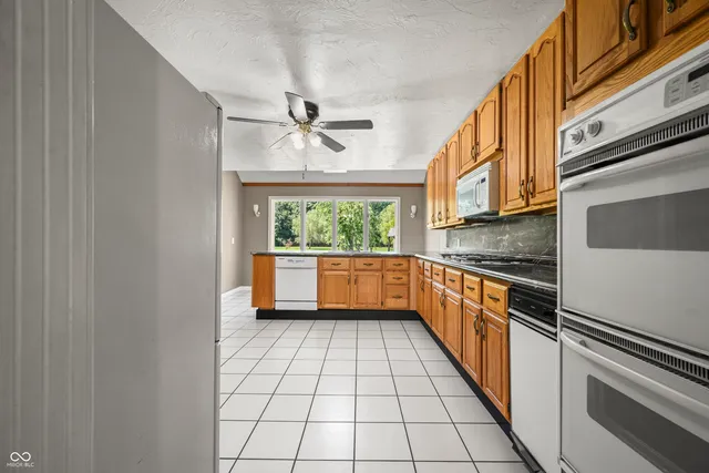 $624,999 | 5783 Highway 46, Batesville, IN 47006