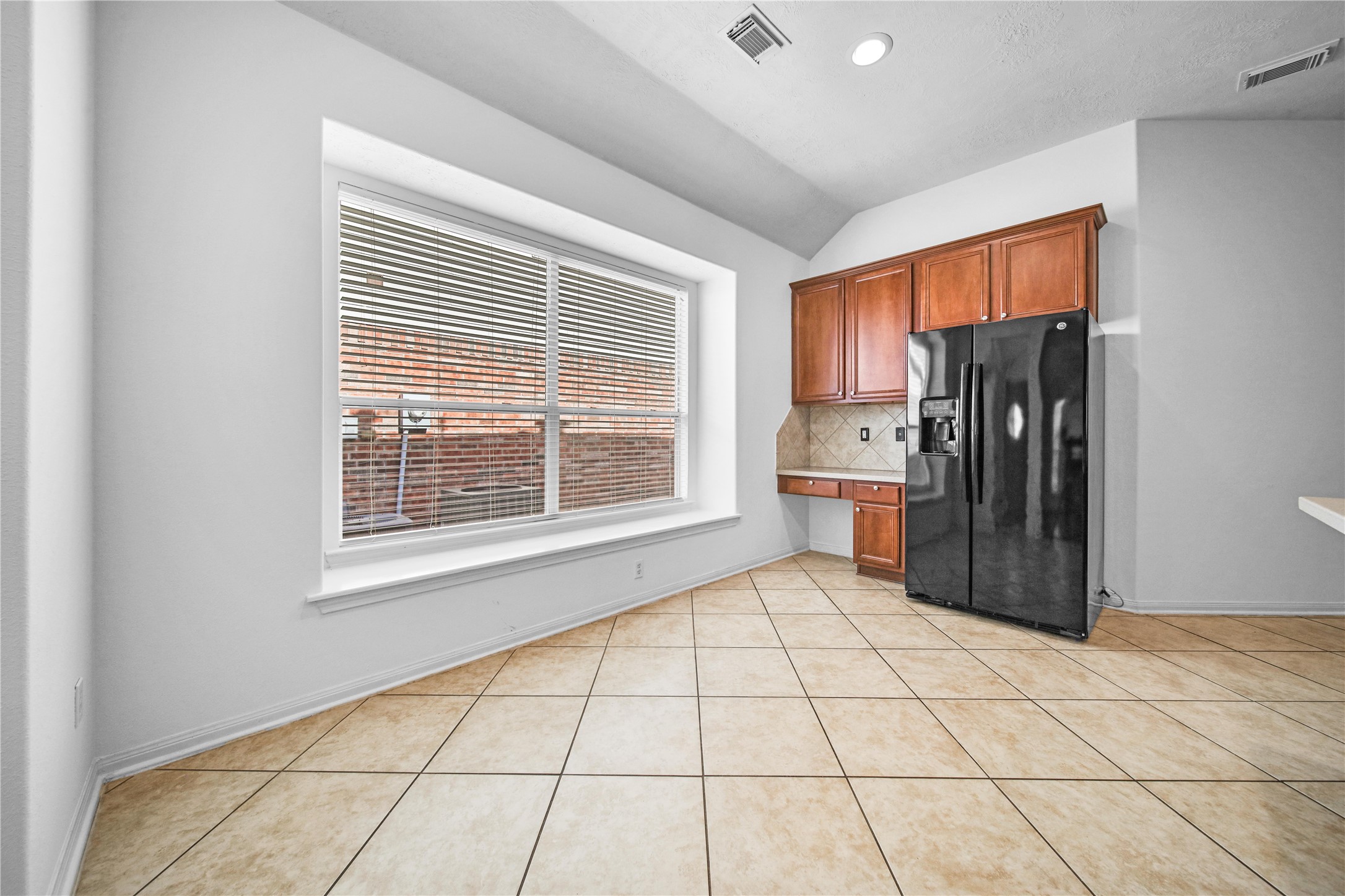 11 Griffin Hill Court Spring, TX 77382 - Photo 9 of 23