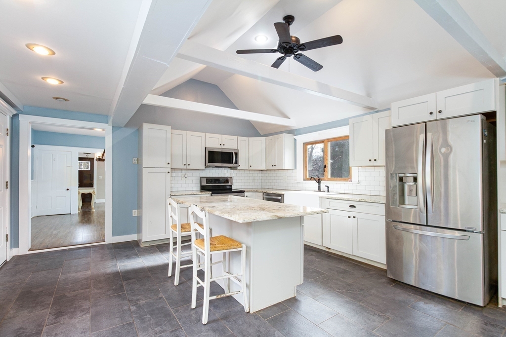 4 Shaw Street Medway, MA 02053 - Photo 15 of 42