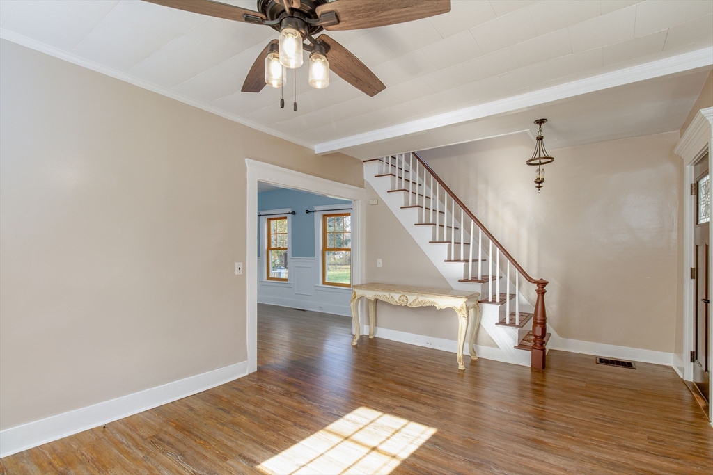 4 Shaw Street Medway, MA 02053 - Photo 8 of 42