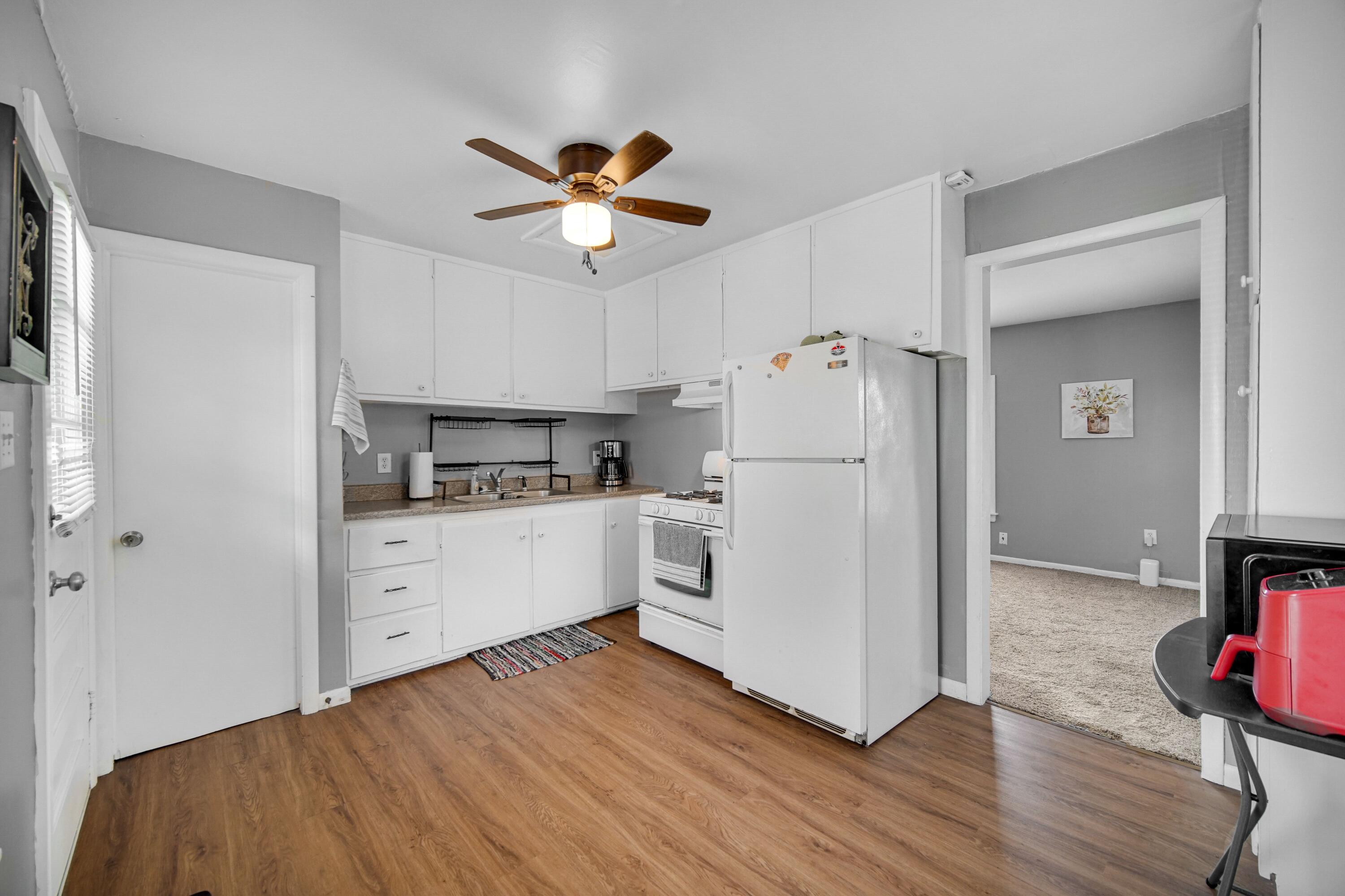 301 East North Street Crown Point, IN 46307 - Photo 13 of 16 3000x2000