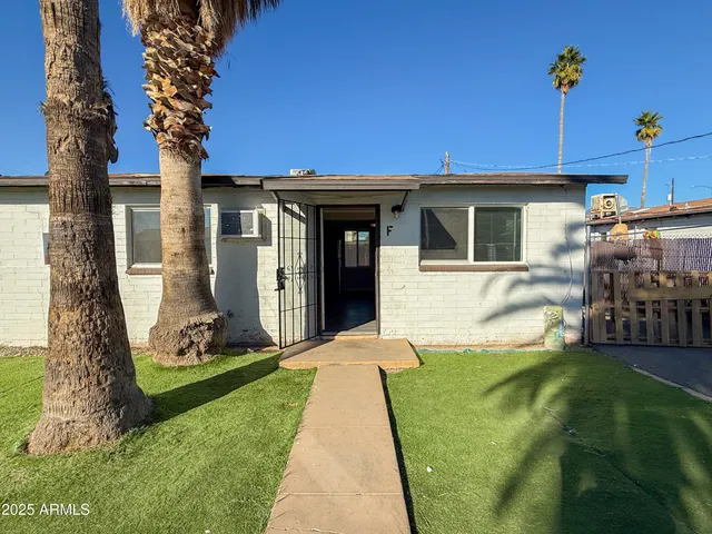 $995 | 2 East Navajo Road, Unit F, Tucson, AZ 85705