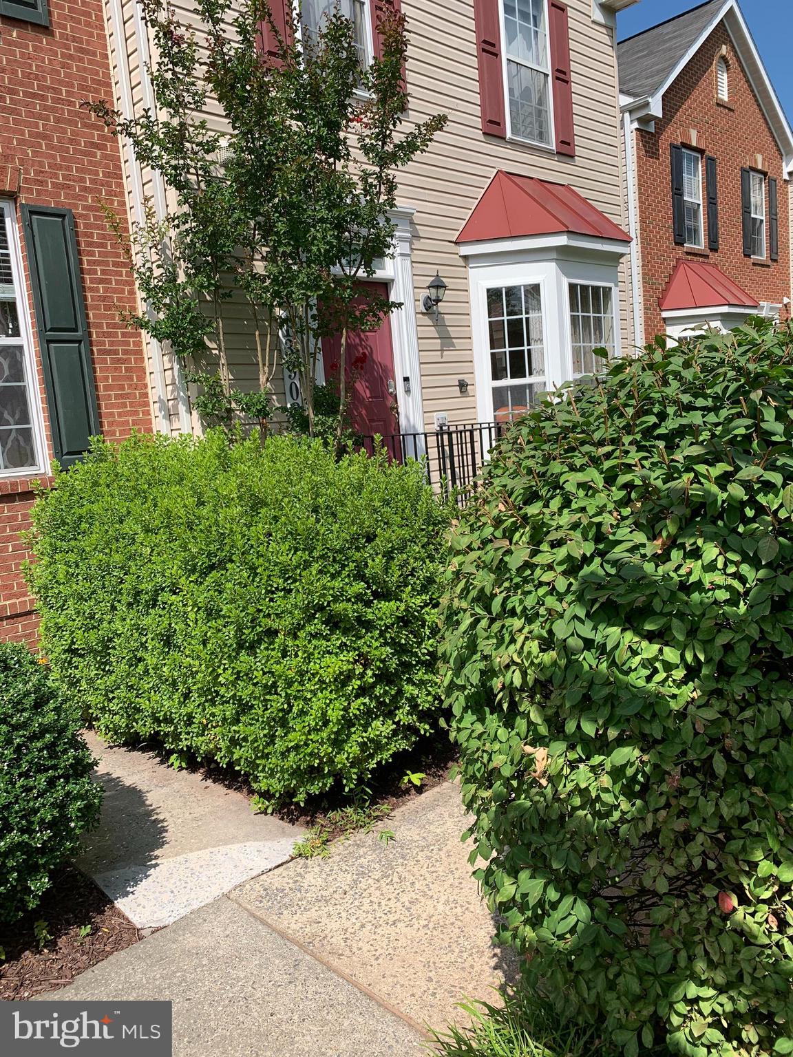 13908 Lullaby Road Germantown, MD 20874 - Photo 2 of 49 Gallery Image 2