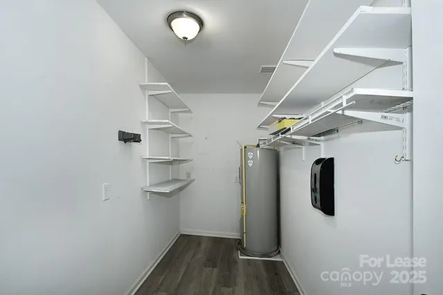 a view of walk in closet