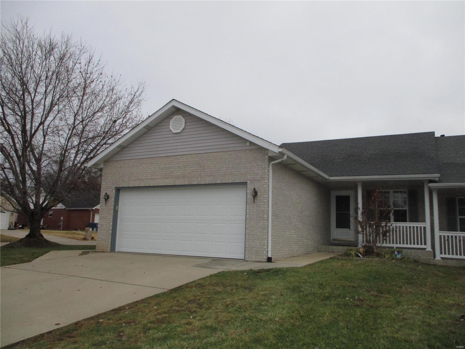348 Radcliff Road Shiloh, IL 62221 - Photo 1 of 23 Gallery Image 1