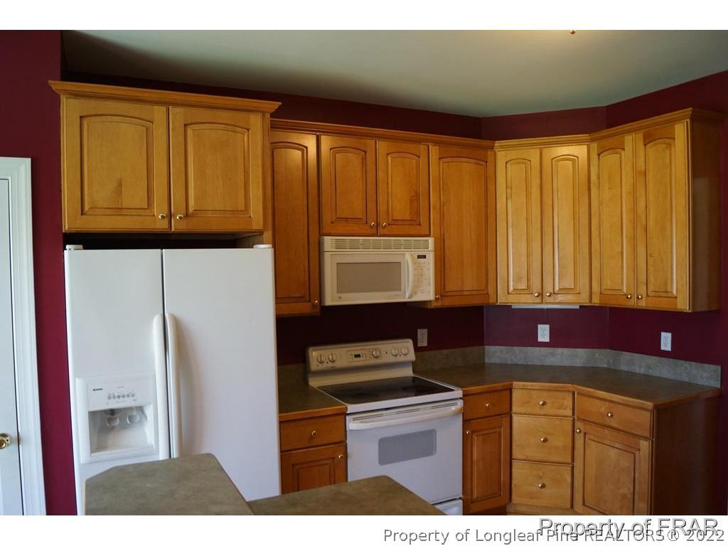 216 St Thomas Road Fayetteville, NC 28311 - Photo 12 of 34 Gallery Image 12