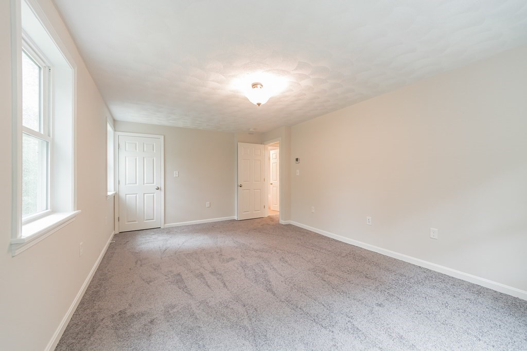 39-41 Bicknell Road, Unit 41 Billerica, MA 01821 - Photo 13 of 33 Gallery Image 13