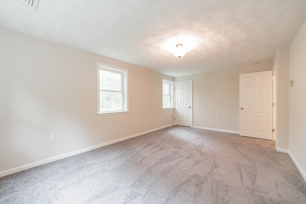 39-41 Bicknell Road, Unit 41 Billerica, MA 01821 - Photo 15 of 33 Gallery Image 15