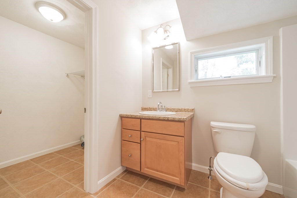 39-41 Bicknell Road, Unit 41 Billerica, MA 01821 - Photo 16 of 33 Gallery Image 16