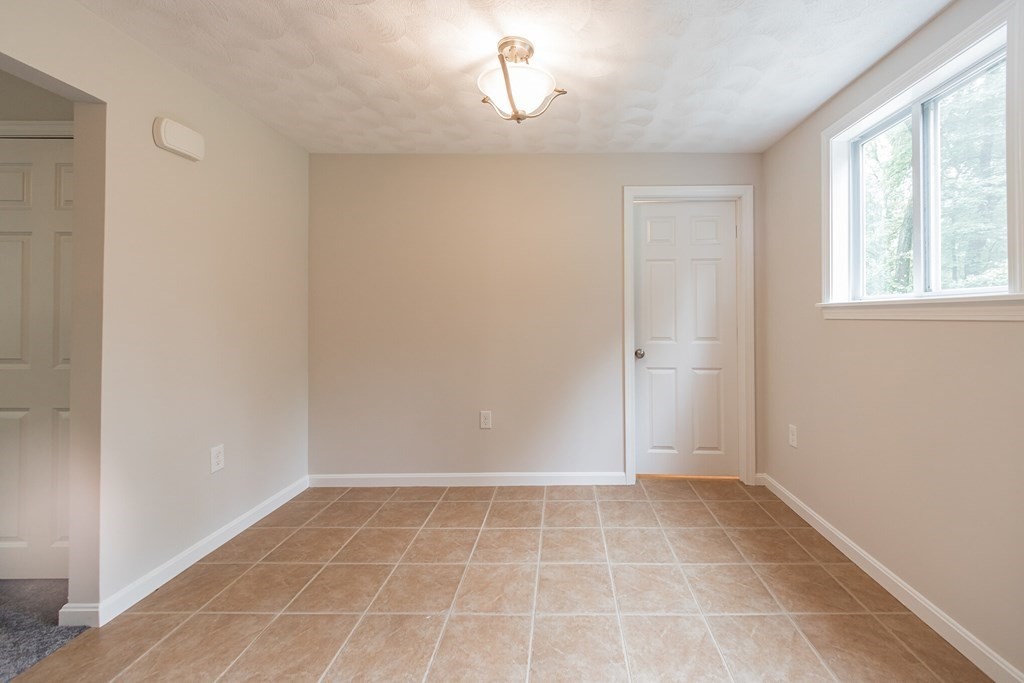 39-41 Bicknell Road, Unit 41 Billerica, MA 01821 - Photo 6 of 33 Gallery Image 6
