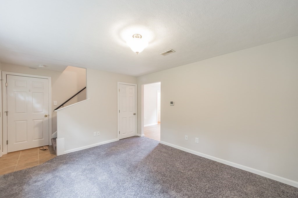 39-41 Bicknell Road, Unit 41 Billerica, MA 01821 - Photo 8 of 33 Gallery Image 8