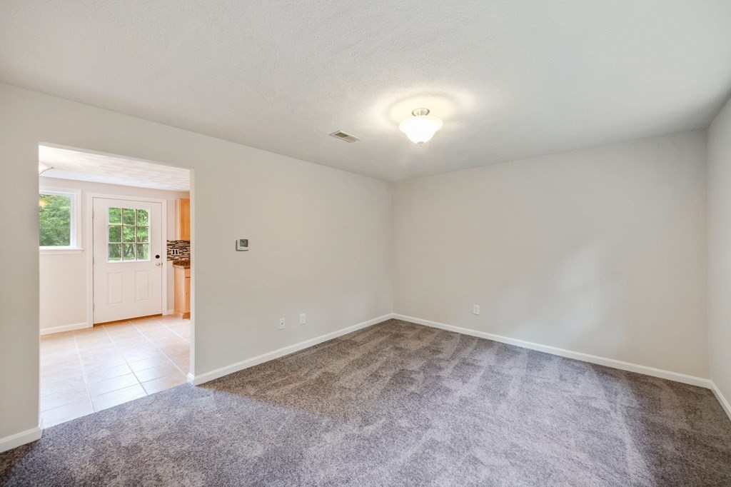 39-41 Bicknell Road, Unit 41 Billerica, MA 01821 - Photo 9 of 33 Gallery Image 9