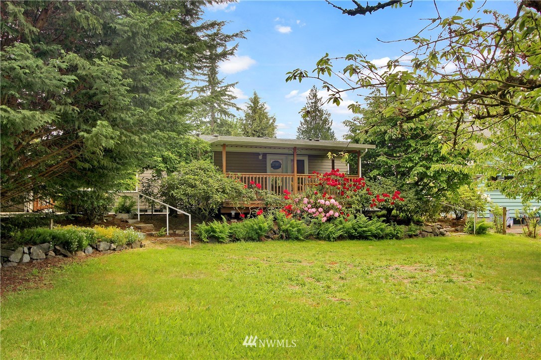 8311 224th Street Southwest Edmonds, WA 98026 - Photo 2 of 18 Gallery Image 2