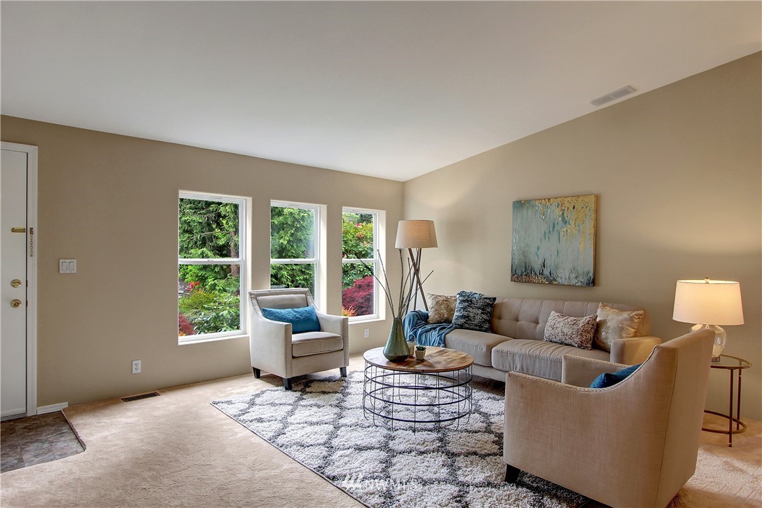 8311 224th Street Southwest Edmonds, WA 98026 - Photo 4 of 18 Gallery Image 4