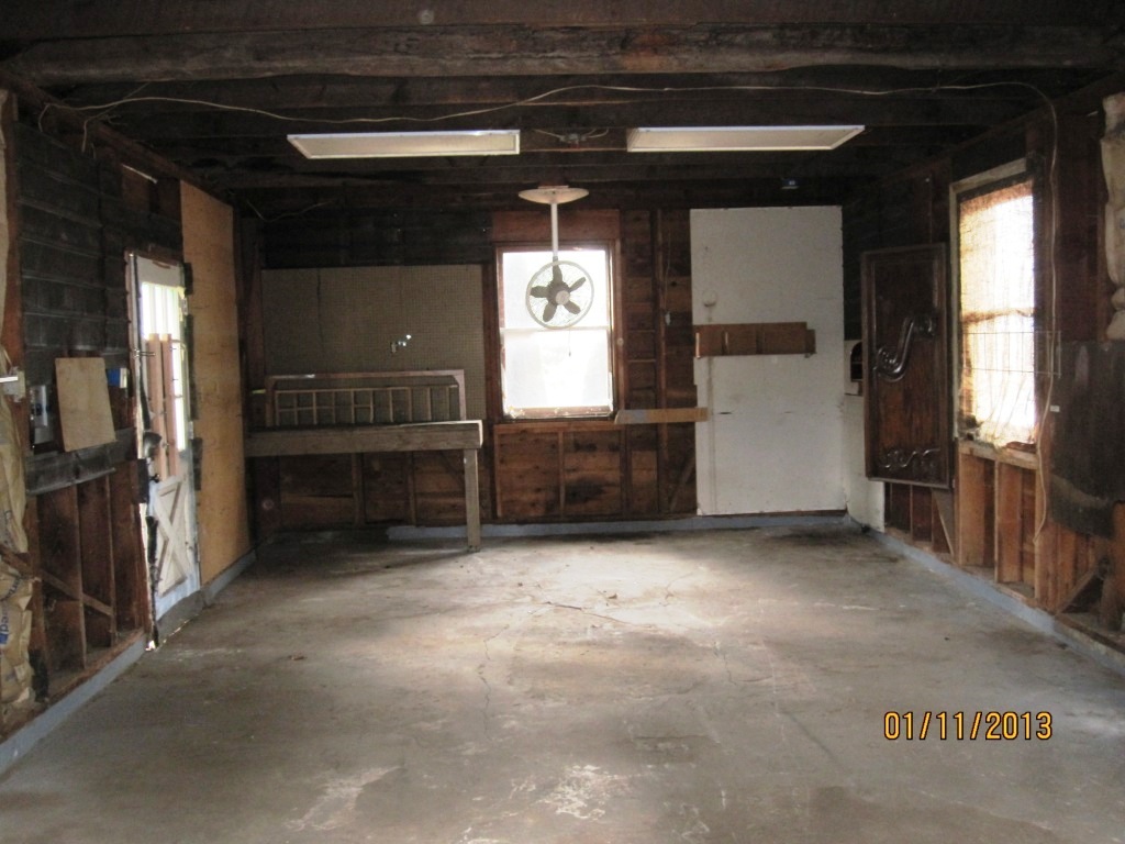 11906 Atkins Road Whitmore, CA 96096 - Photo 24 of 27 shop interior