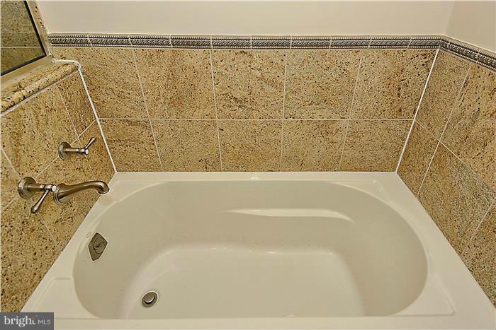 10309 Pierce Drive Silver Spring, MD 20901 - Photo 20 of 26 Bath
