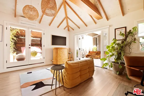 $8,750 | 3977 Berryman Avenue, Los Angeles, CA 90066