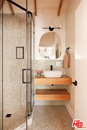 $8,750 | 3977 Berryman Avenue, Los Angeles, CA 90066