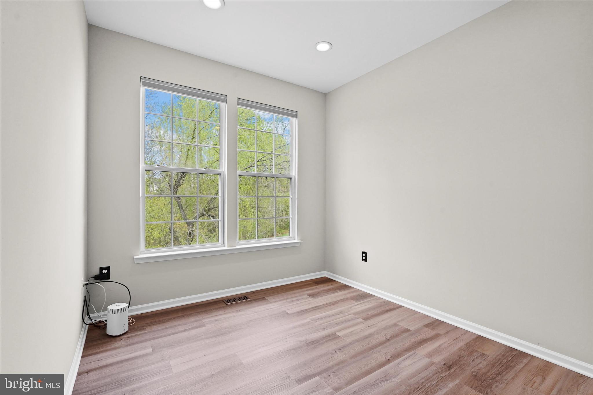 8480 Catia Lane Springfield, VA 22153 - Photo 12 of 38 Gallery Image 12