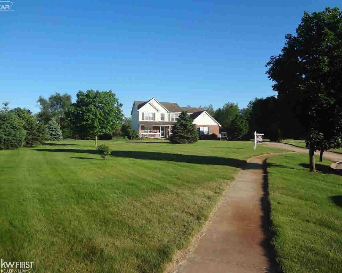 2477 Ridgewood Drive Howell, MI 48843 - Photo 48 of 53 21276147-47.JPG