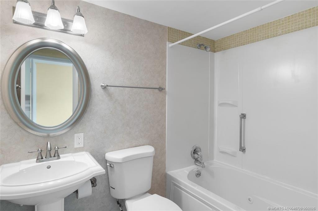 1915 Southwest Palm City Road, Unit E Stuart, FL 34994 - Photo 17 of 26