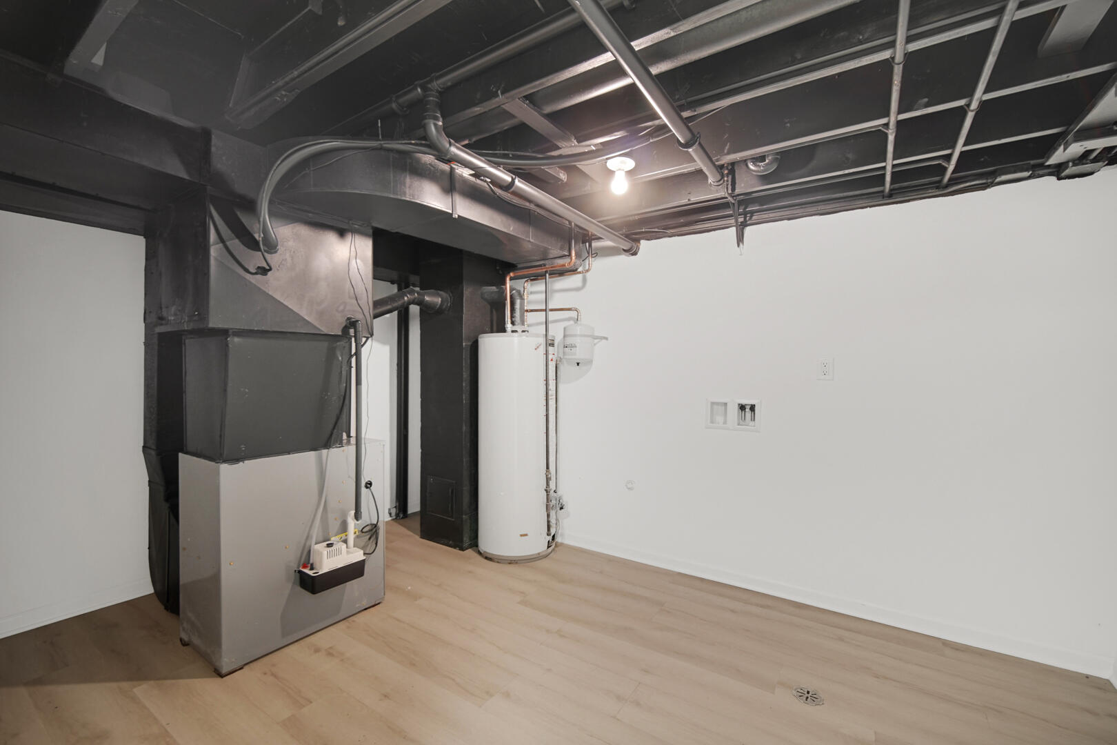 8304 Monroe Avenue Munster, IN 46321 - Photo 33 of 36 1620x1080